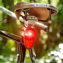 Eclairage Vélo Sans Pile Nova Reelight Sur Tige De Selle -Sacoches guidon Soldes Magasin eclairage velo sans pile nova reelight sur tige de selle full 5