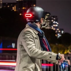 Cosmo Connected Feu Vélo Arrière Connecté Avec Clignotants Cosmo Ride -Sacoches guidon Soldes Magasin feu velo arriere connecte avec clignotants cosmo ride full 4