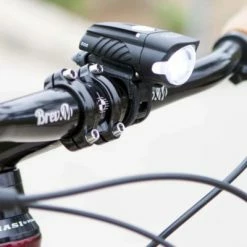 Feu Vélo Avant USB étanche NiteRider Swift 500 Lumens -Sacoches guidon Soldes Magasin feu velo avant usb etanche niterider swift 500 lumens full 3