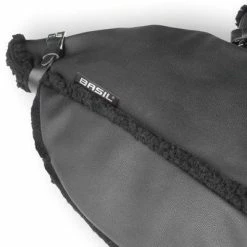 Manchons Basil Noirs En Cuir Végétal Sur Guidon Vélo -Sacoches guidon Soldes Magasin manchons basil noirs en cuir vegetal sur guidon velo full 5