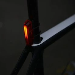 Phare Arrière Vélo Rechargeable USB Slimline Ultratorch Oxford -Sacoches guidon Soldes Magasin phare arriere velo rechargeable usb slimline ultratorch oxford full 4